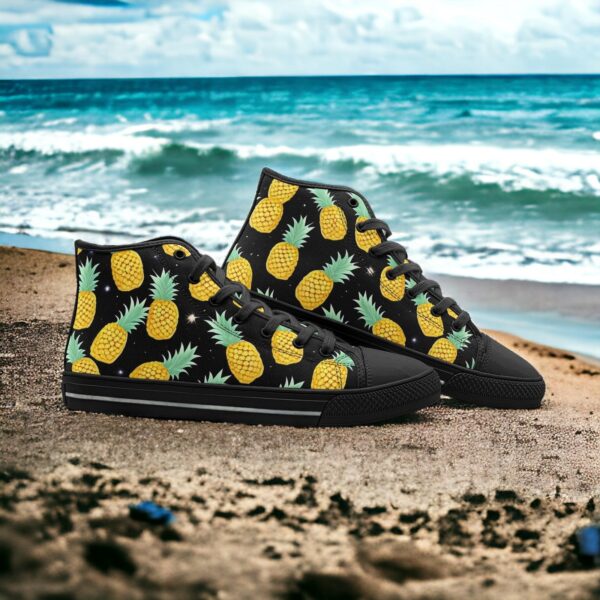 Pineapples Please