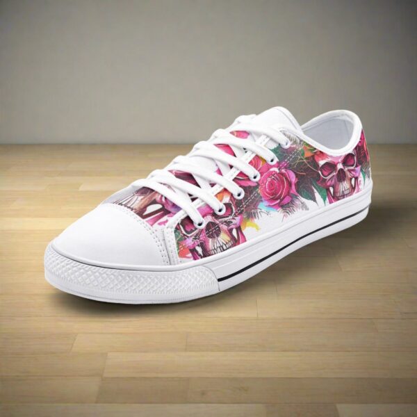 Skulls & Roses - Image 4