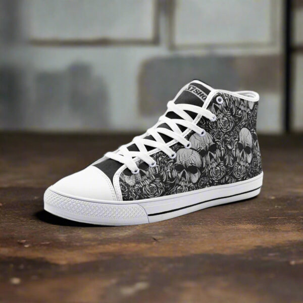 Skulls & Roses Freestyle Art