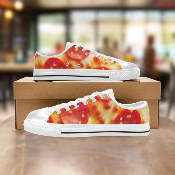 Pepperoni Pizza Cheese Closeup Men - Image 3